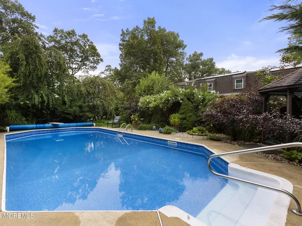 523 S Cooks Bridge Road, Jackson, NJ 08527