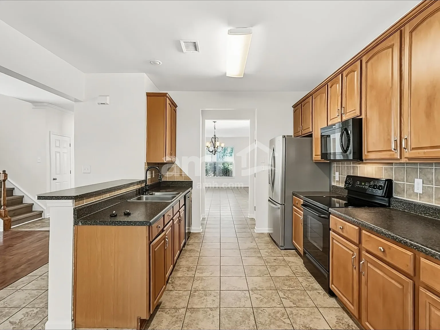 4 bed, 2.5 bath, 2921 sqft, $2,535 — Photo 3