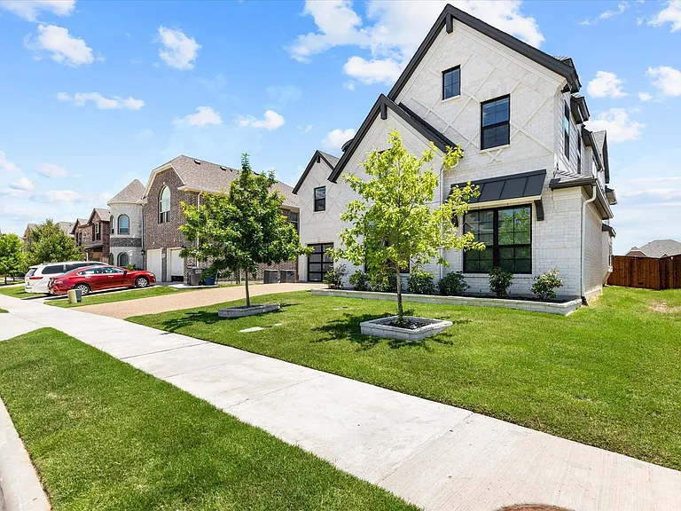 721 Yarrow St — Photo 33