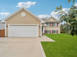 6108 NW 49th St, Johnston, IA 50131