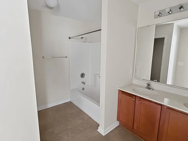403 Valdez Ct — Photo 8