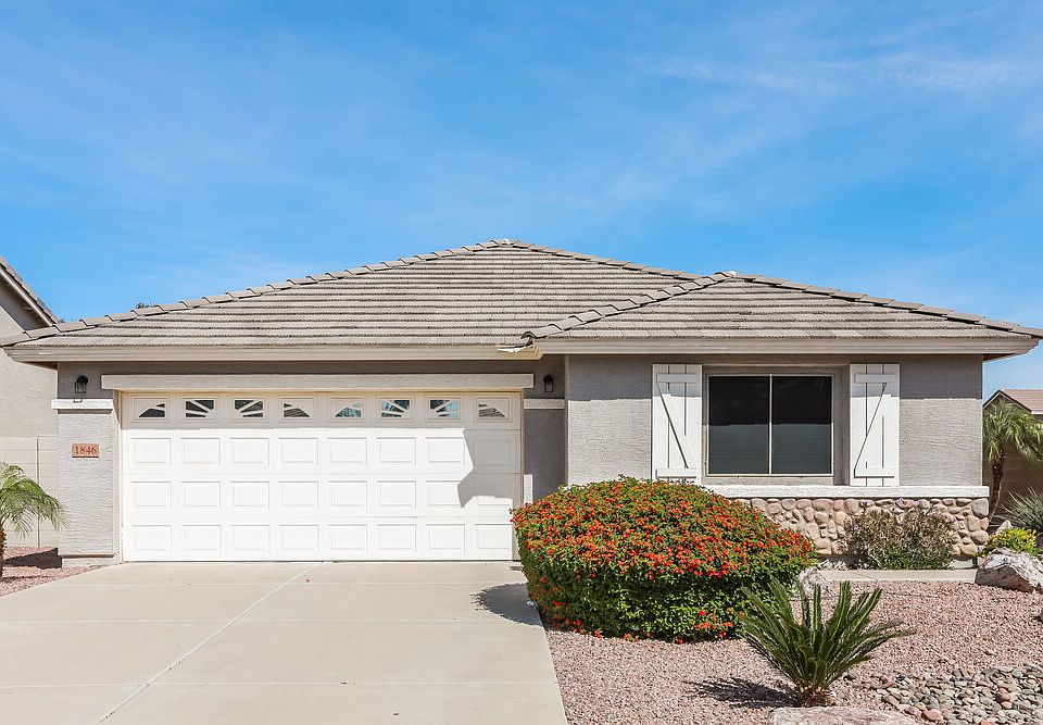 1st image of 1846 W Half Moon Cir