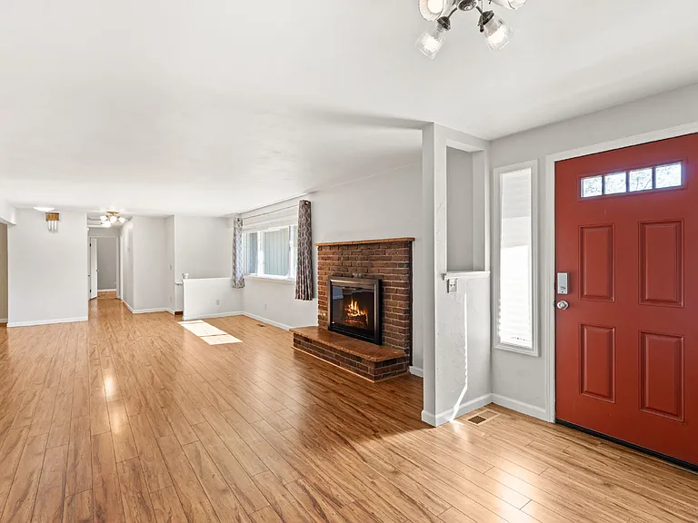 805 Walker Ave — Photo 7