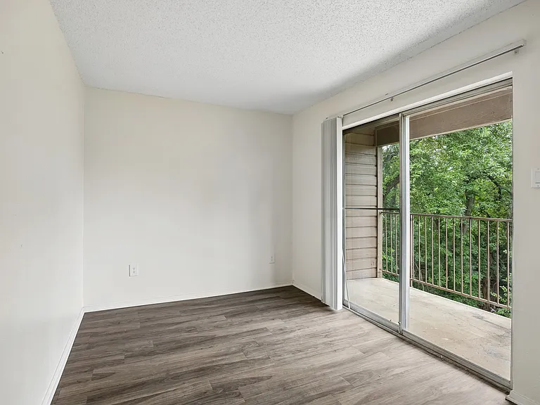 Tealwood Apartment Homes — Photo 8