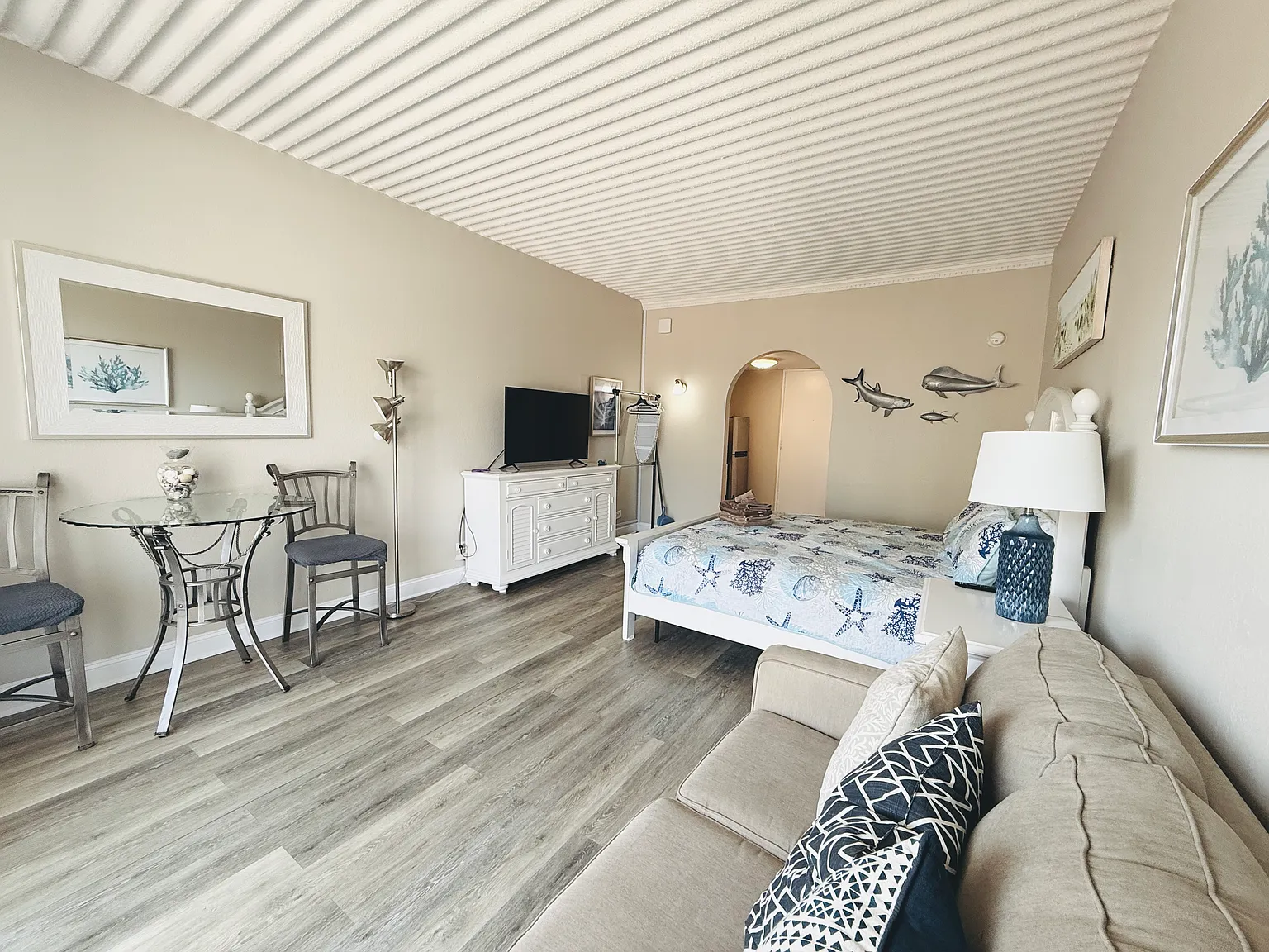 1 bed, 438 sqft, $1,250 — Photo 1