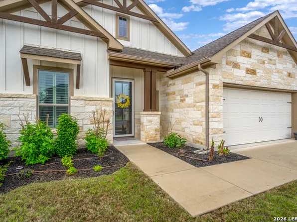 2040 Market Trl, Schertz, TX 78154