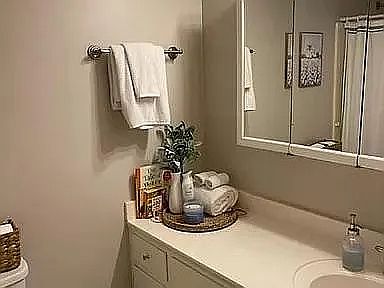 4th image of 1115 Drew Ln