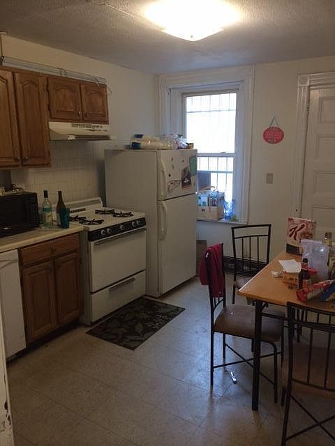 1st image of 1524 Tremont St #1