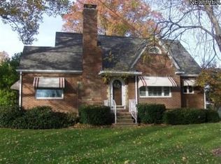 4555 14th St NW, Canton, OH 44708