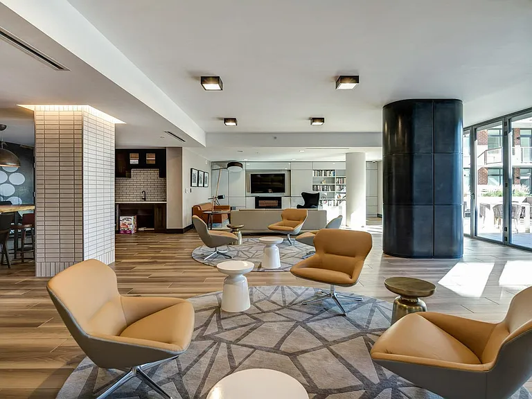 1400 Hudson St #727 — Photo 25