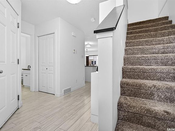 5th image of UNIT 210-851 Chester ROAD