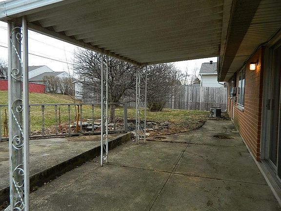 5th image of 4154 Joy Dr