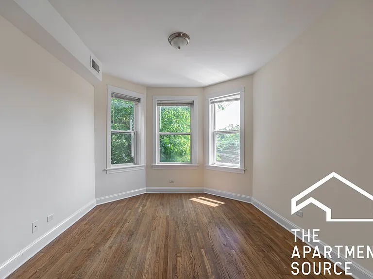2822 N Troy St #2F — Photo 11