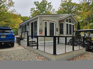 257 Baxter Lake Dr, Rochester, NH 03867