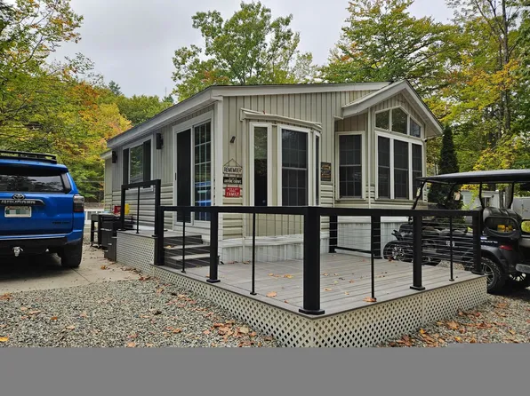 257 Baxter Lake Drive, Rochester, NH 03867