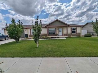 709 Sunrise Ct, Sidney, MT 59270