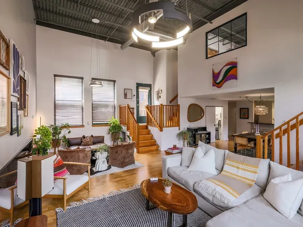 1 Envelope Ter #Townhouse 1, Worcester, MA 01604