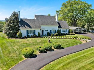 4230 Grandin Rd, Roanoke, VA 24018