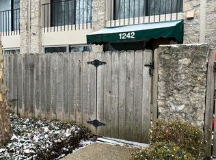 1242 Ashland Ave, Columbus, OH