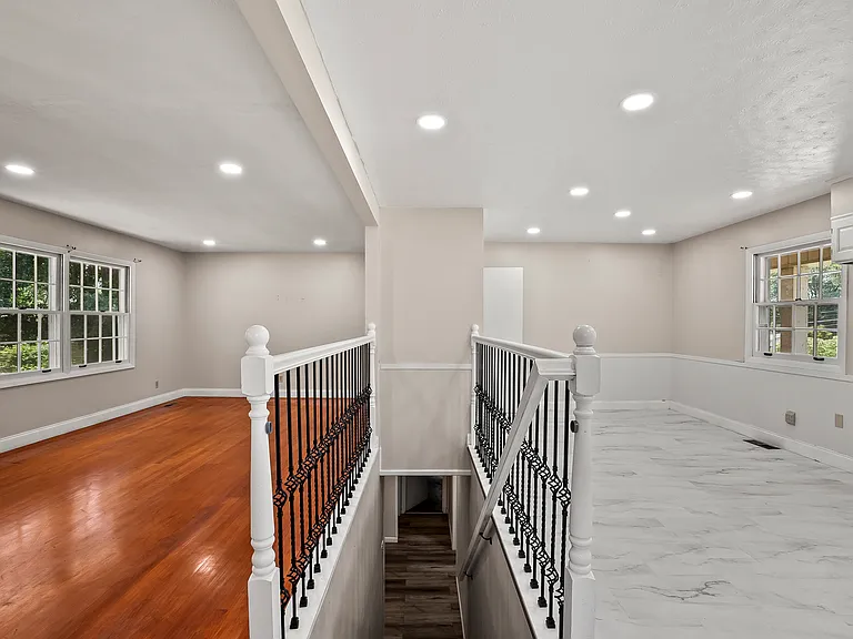 7720 Devonshire Dr — Photo 10