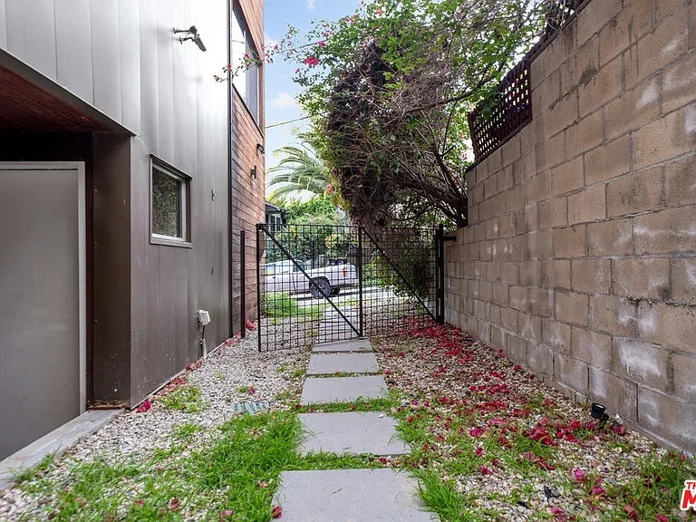 6127 Glen Tower St — Photo 4