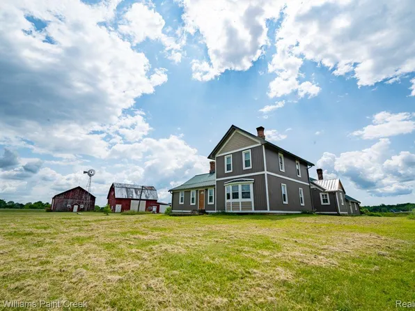 6367 Briggeman Rd, Saint Clair, MI 48079