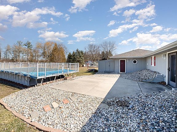 2nd image of 525 Norton Gibbs Dr