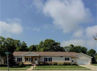 820 Fern Dr, Shelbyville, IN 46176