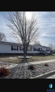 2608 N Lyme Grass Ave, Sioux Falls, SD, 57107