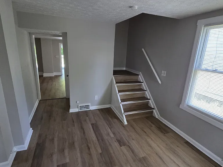 7210 Colgate Ave — Photo 3