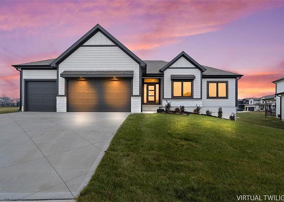 1st image of 2303 SW Serena Pl