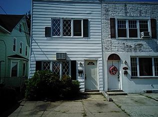 2229 Cove Rd, Pennsauken, NJ 08110