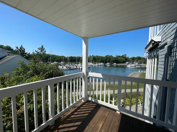 47 Ocean Ave #4, Kennebunkport, ME 04046