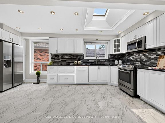 4th image of 4012 Ellesmere Rd