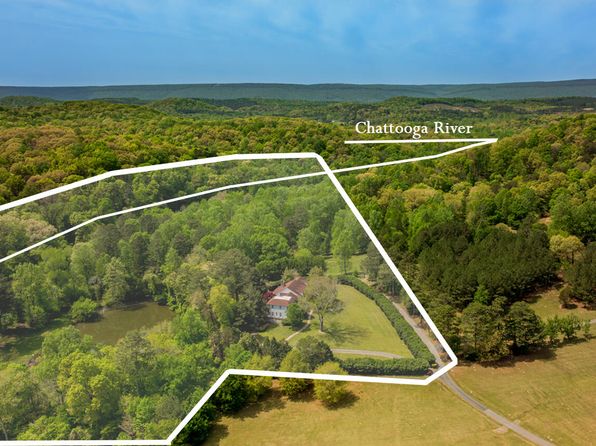 70 Golf Course Ln, Trion, GA 30753