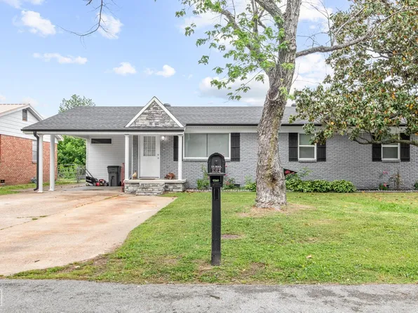 604 N 10th St, Paragould, AR 72450