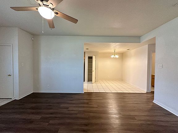 3rd image of 4311 Thunder Creek Dr APT B
