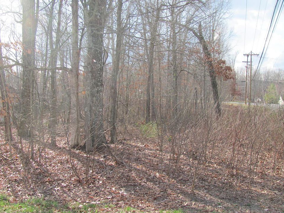 1st image of 102 Wickham Ln