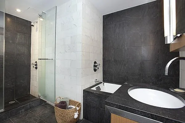 Rented by Elika Associates II, LLC | media 14