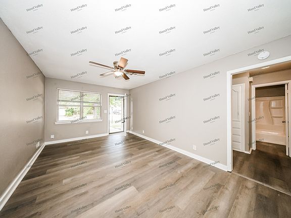 3rd image of 430 W Juniper Dr