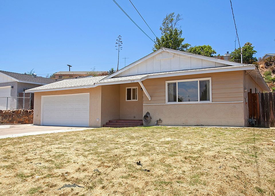 1st image of 1632 Dartmoor Dr