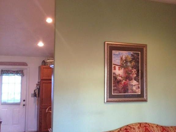 5th image of 115 Burchette St