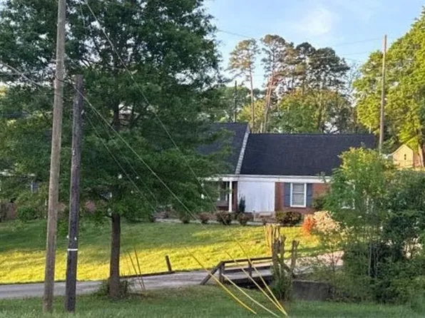 206 Crest St, Mount Holly, NC 28120