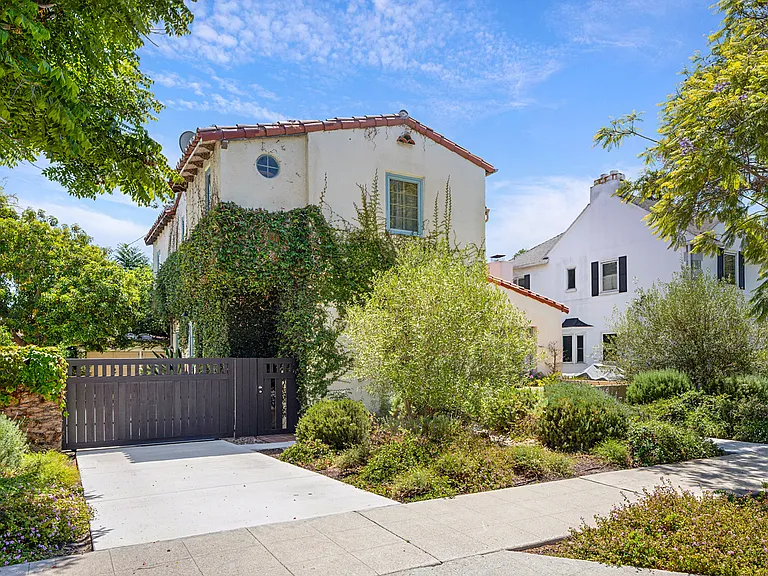 4006 6th Ave — Photo 4