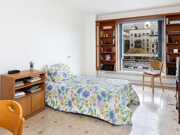 5th image of 80 La Salle St APT 5A