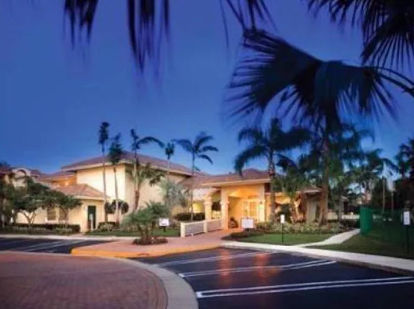 11203 Glenmoor Dr, West Palm Beach, FL 33409