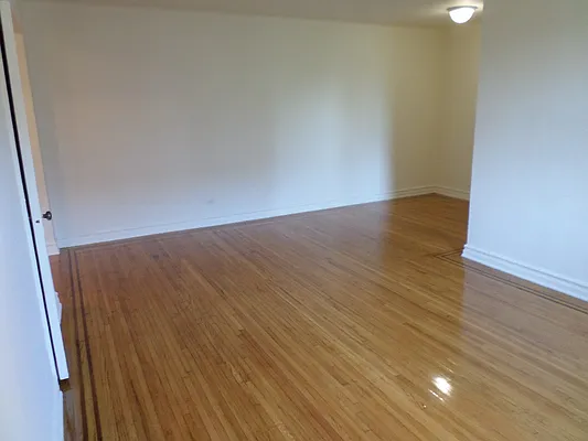 Rented by Voro, LLC | media 6