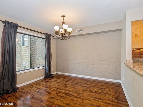 5th image of 9553 Arrowhead Dr #2E