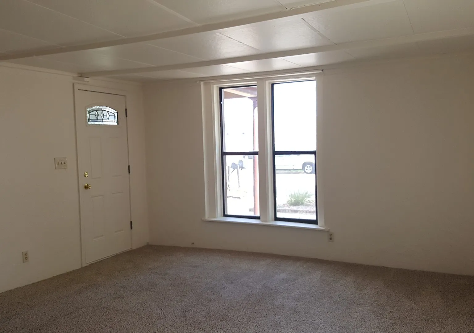 311 Macon Ave — Photo 4