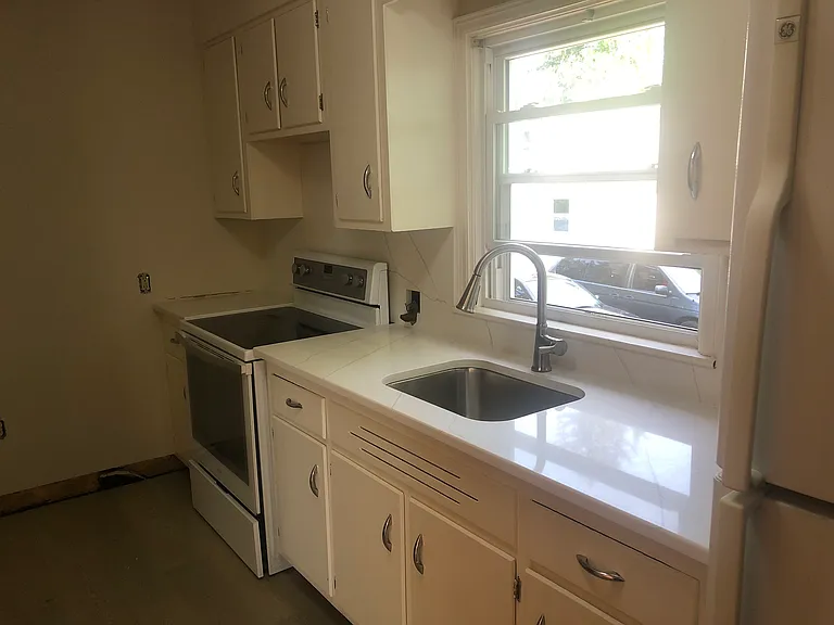 32 Forbus St #B — Photo 5